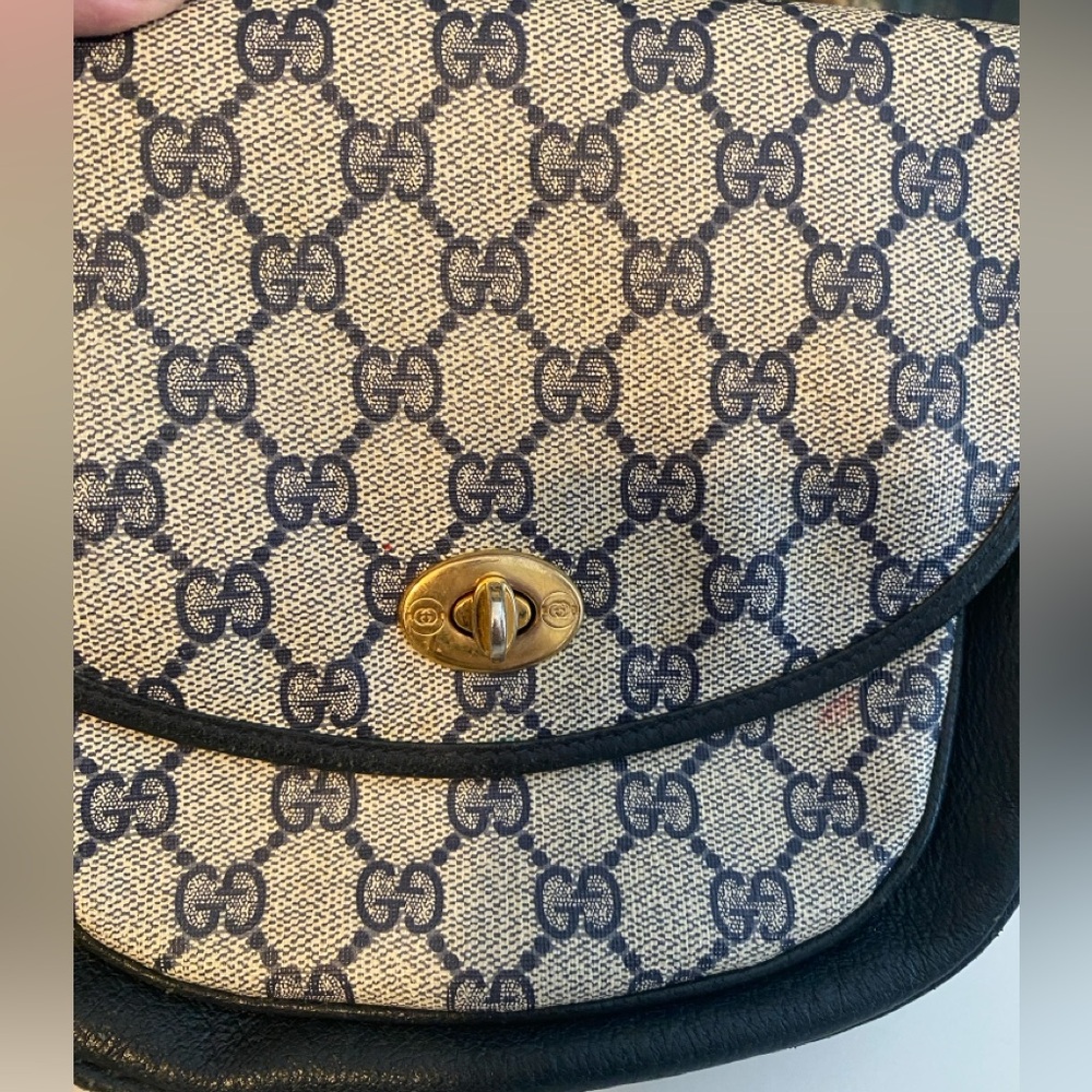 Vintage Gucci Saddlebag-style handbag, Navy & Beige - Picture 2 of 13